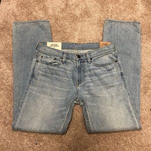 NEW Hollister Slim Straight Light Wash Jeans